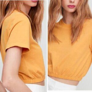 Wilfred Short Sleeve Tee in Mustard Yellow